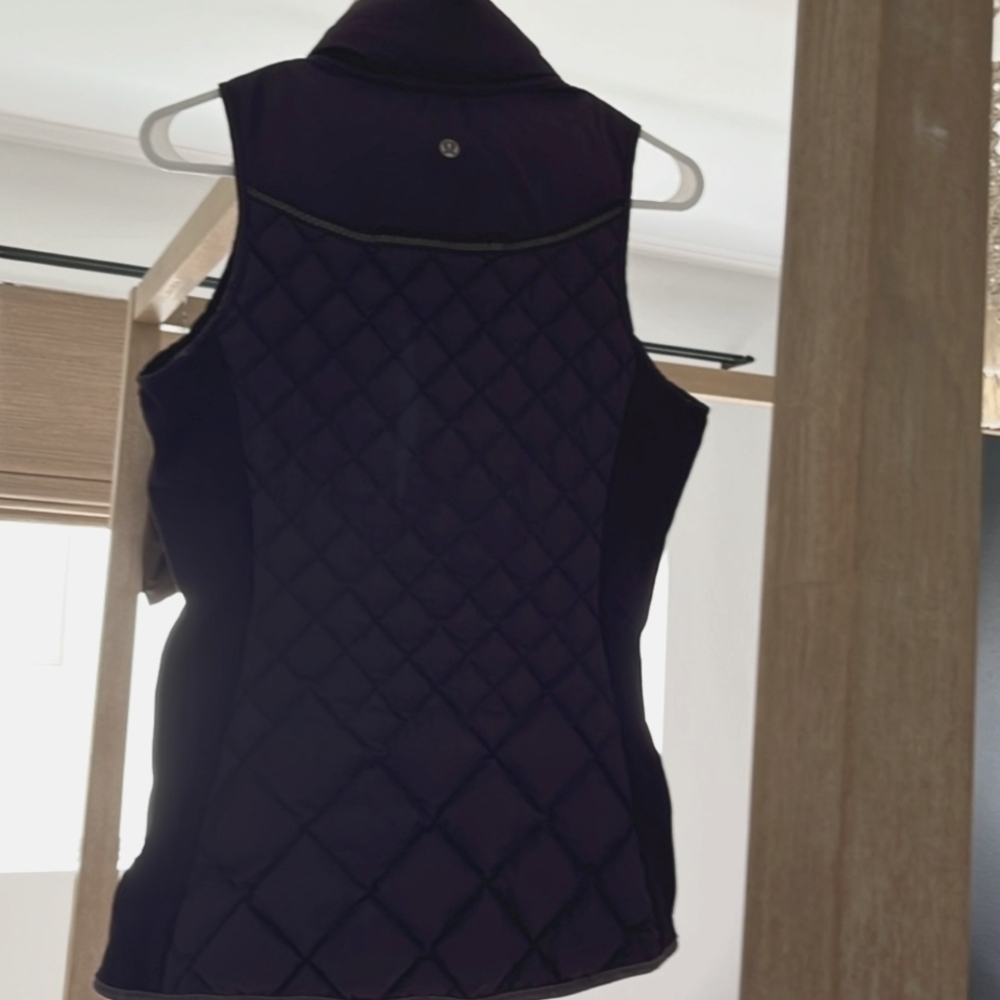 Lululemon Puffer Vest - Picture 9 of 12